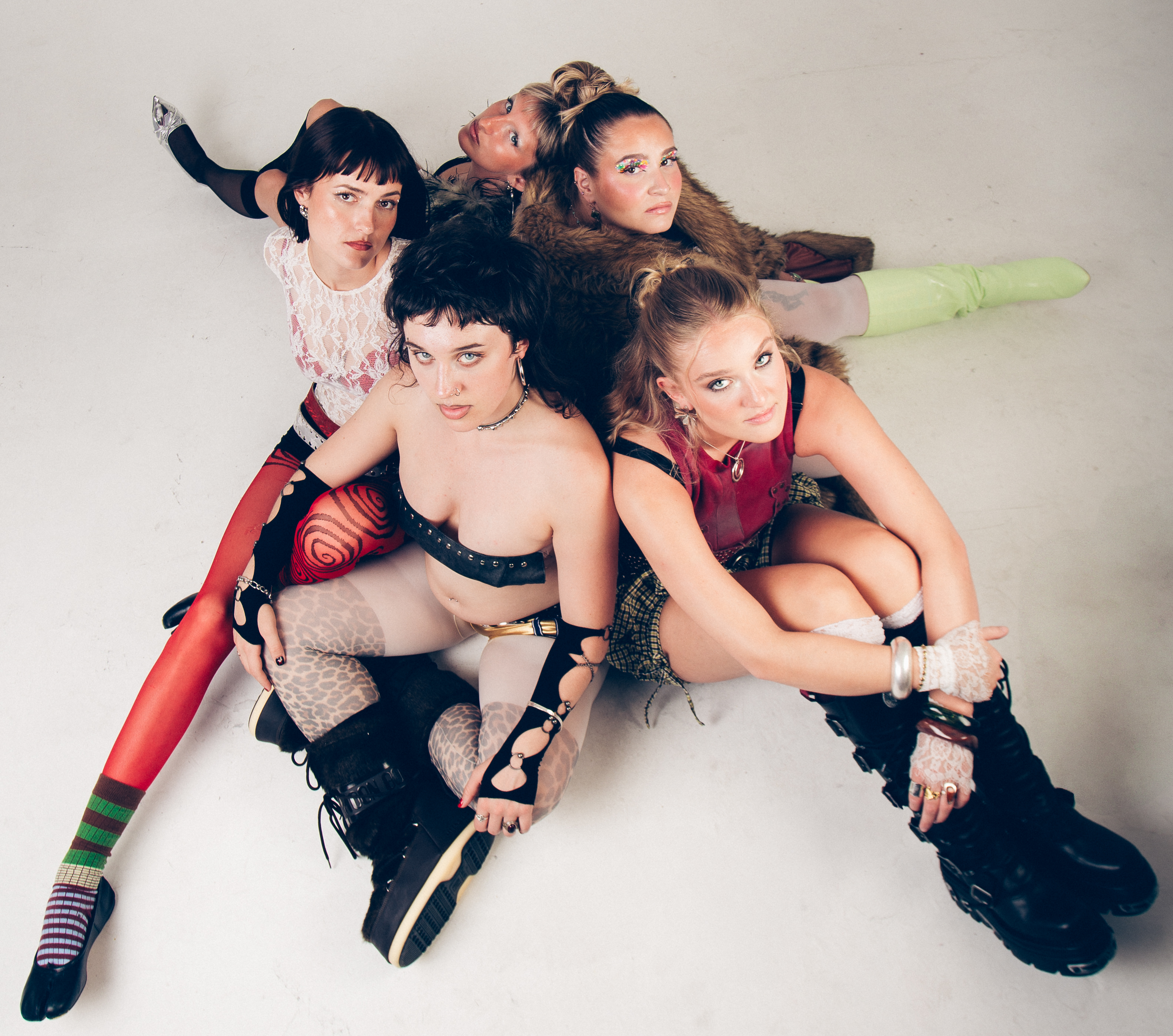 GIRL GROUP